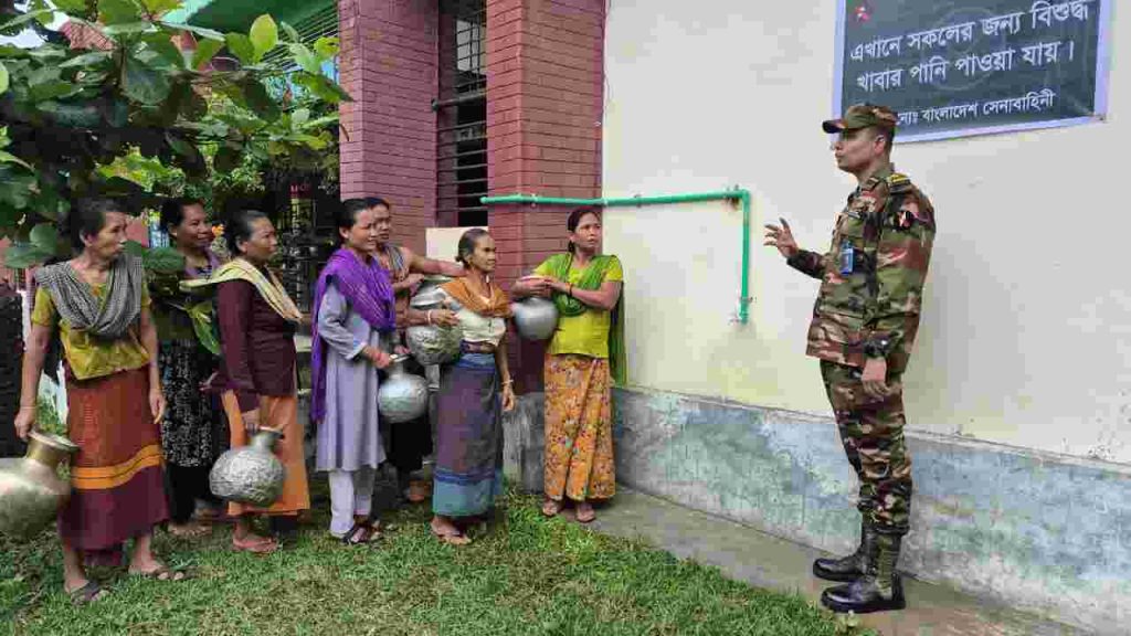 খাগড়াছড়ির চিকচানপাড়ায় সেনাবাহিনীর সৌরশক্তি চালিত সুপেয় পানির সুবিধা পেল শতাধিক পরিবার