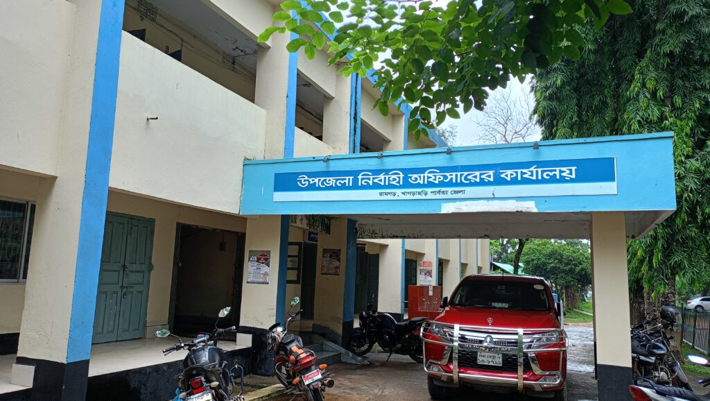 রামগড়ে ২৮টি বিদ্যালয়ে নেই প্রধান শিক্ষক