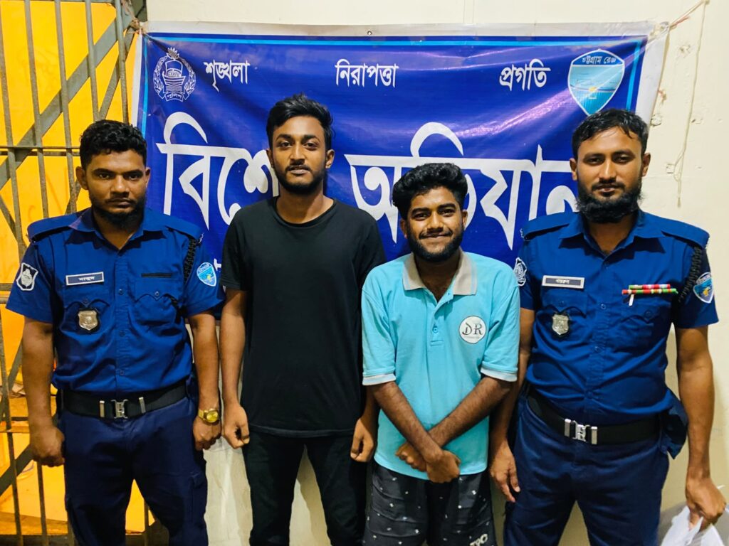 খাগড়াছড়িতে নিষিদ্ধ ঘোষিত সংগঠনের দুই সদস্য আটক